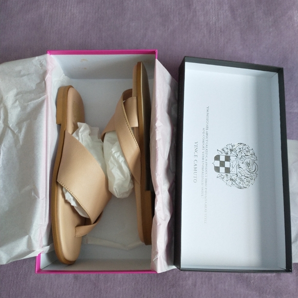 Vince Camuto leather slide sandals - Picture 2 of 6